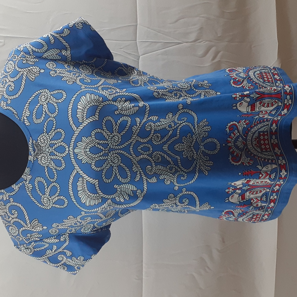 Dillard's I. McLaughlin Size Large Stretch Blue Printed Top